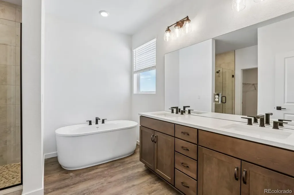 5556 Portrush Loop Elizabeth CO 80107