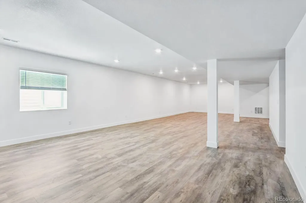5556 Portrush Loop Elizabeth CO 80107