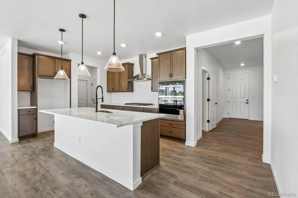 5556 Portrush Loop Elizabeth CO 80107