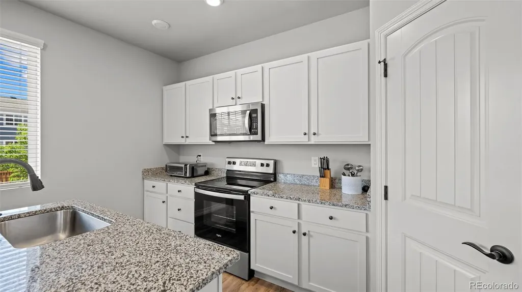6213 Sherwood Avenue Frederick CO 80504