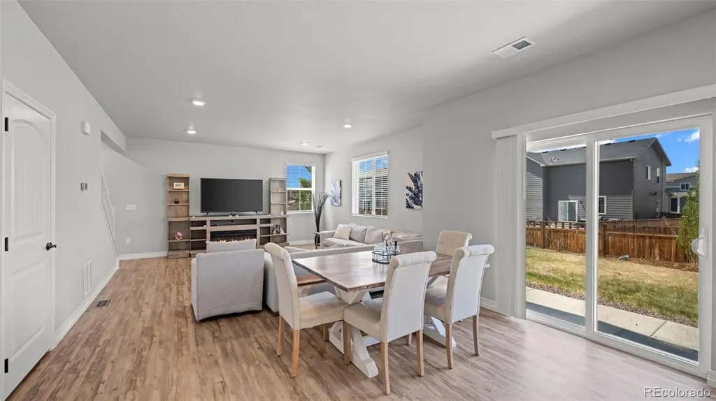 6213 Sherwood Avenue Frederick CO 80504