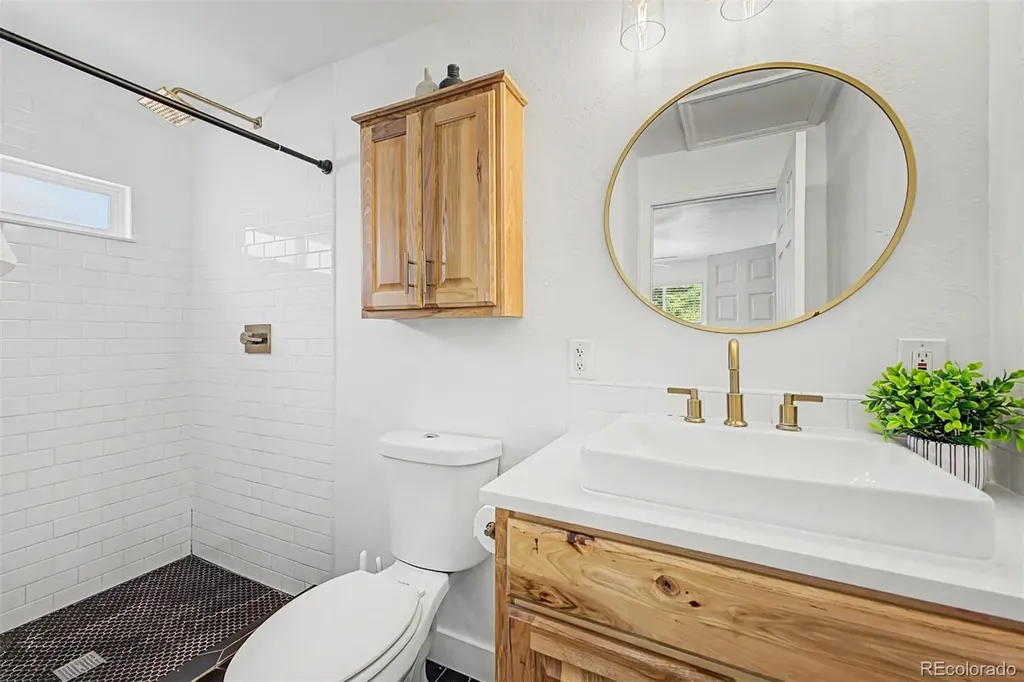 1956 Geneva Street Aurora CO 80010