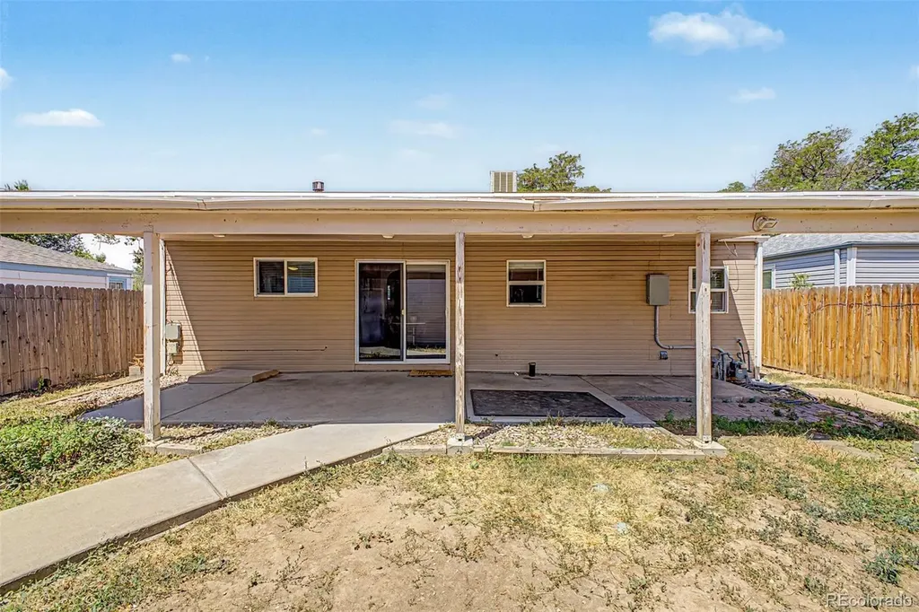 1956 Geneva Street Aurora CO 80010