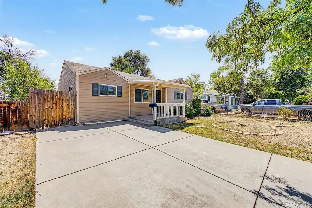 1956 Geneva Street Aurora CO 80010