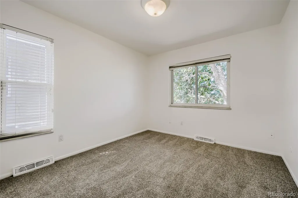 3077 S Rosemary Street Denver CO 80231