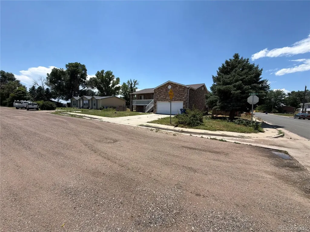 301 S Dorothy Avenue Milliken CO 80543