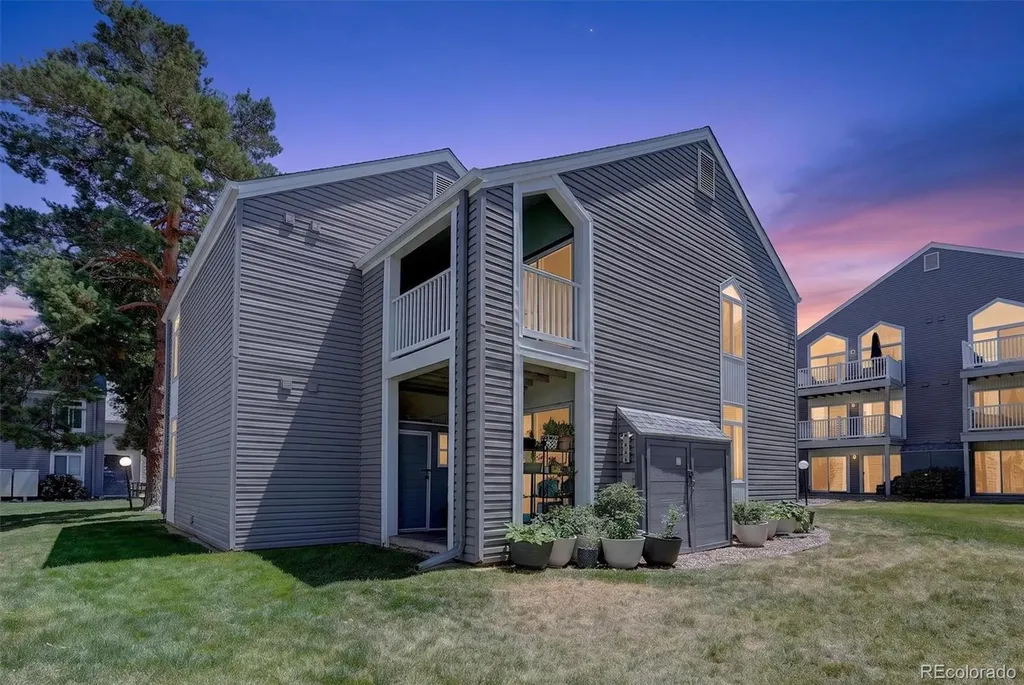 3420 S Locust Street Denver CO 80222