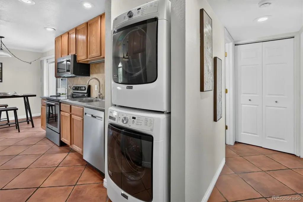 3420 S Locust Street Denver CO 80222