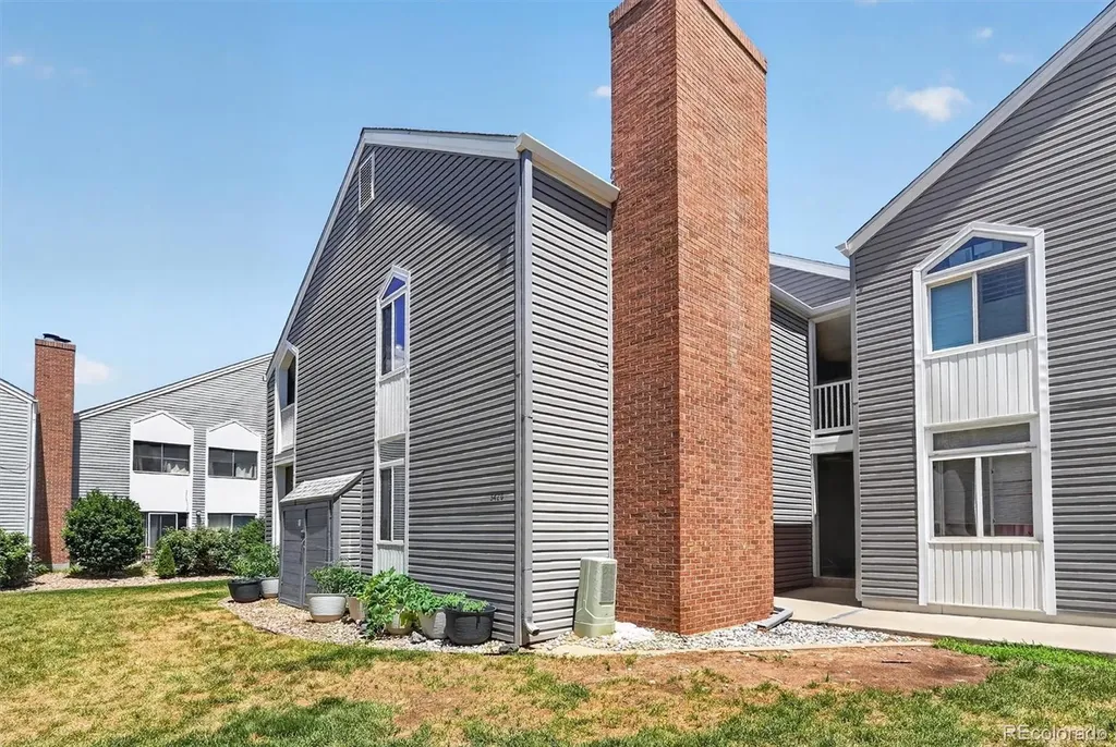 3420 S Locust Street Denver CO 80222