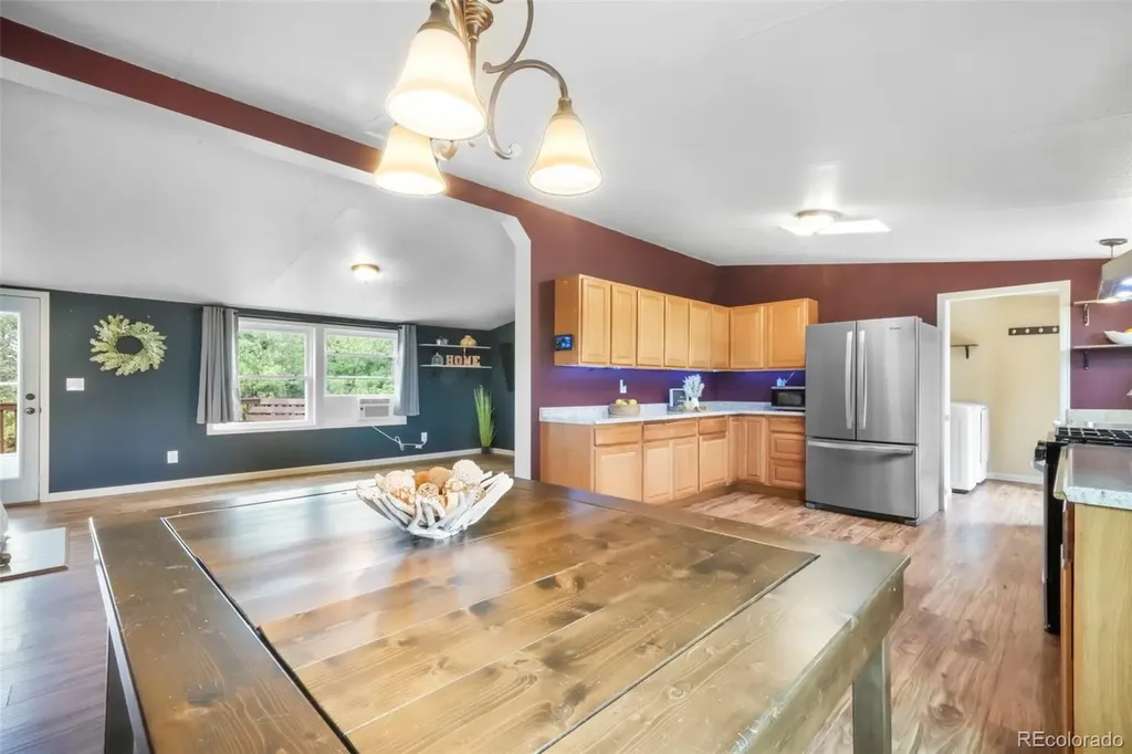 696 Calle De La Nieva Florissant CO 80816