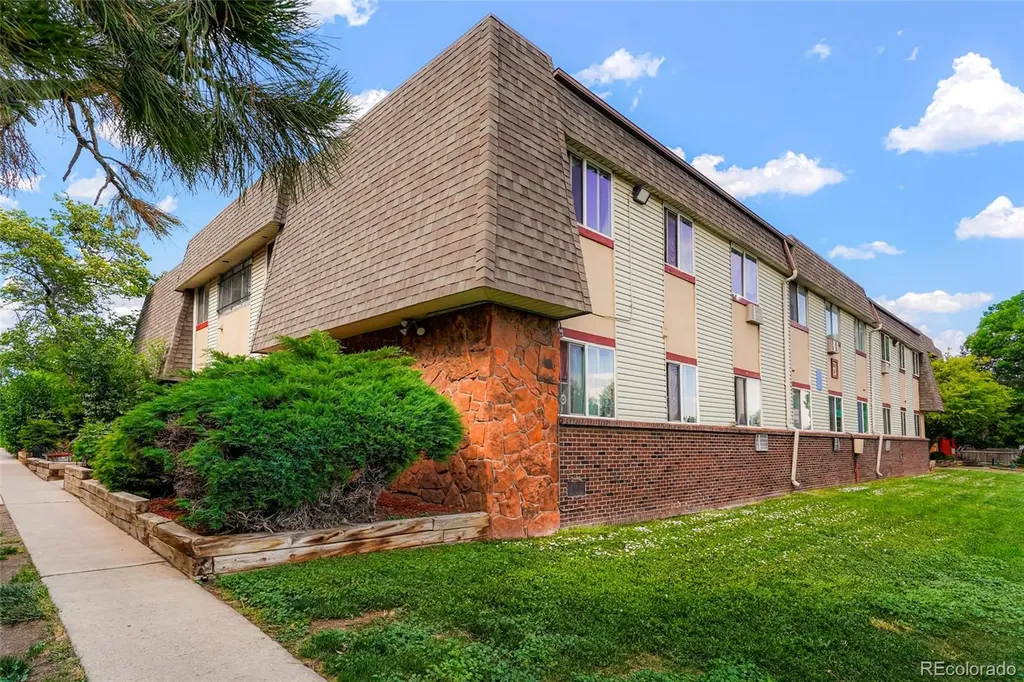747 W 96th Avenue Thornton CO 80260