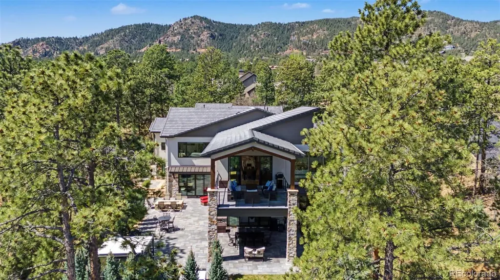 1685 Oakmoor Heights Colorado Springs CO 80906