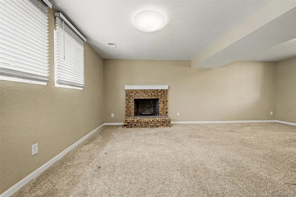 1526 S Fraser Way Aurora CO 80012