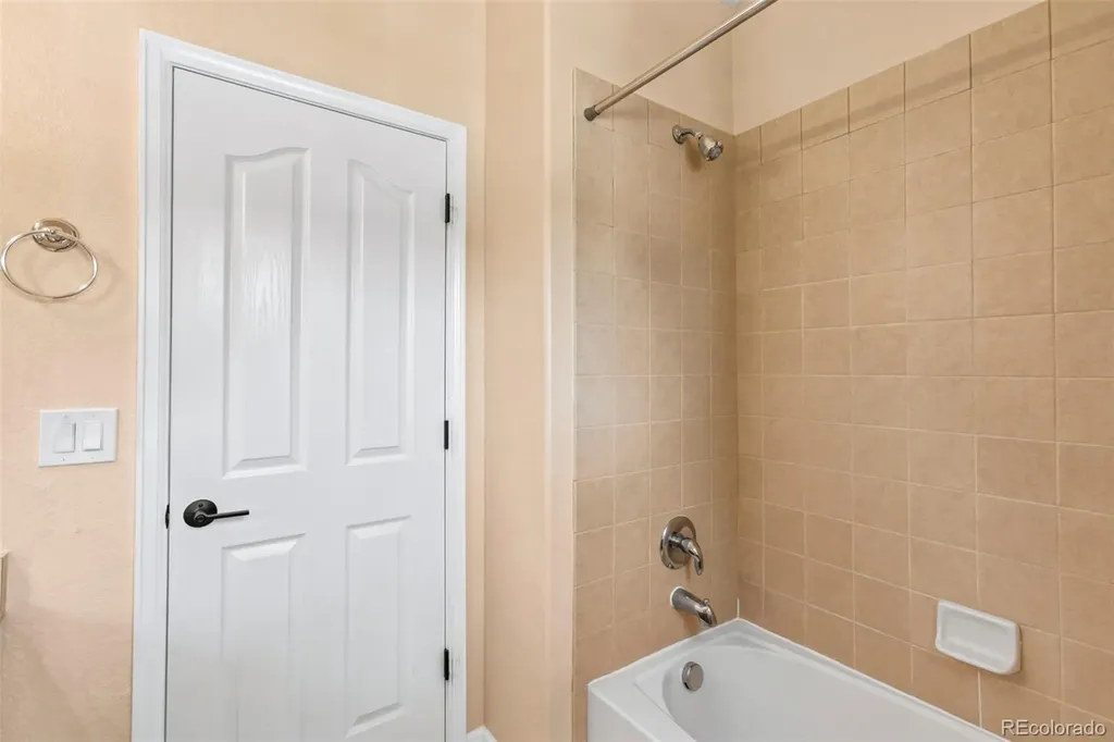 25411 E Indore Drive Aurora CO 80016
