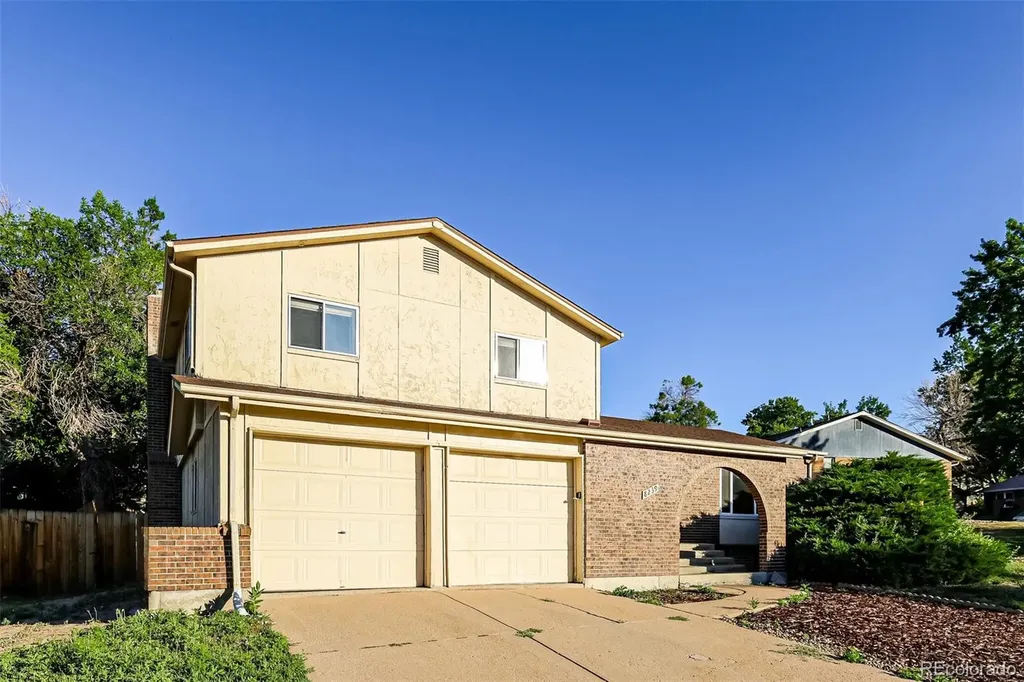 8239 Quay Drive Arvada CO 80003