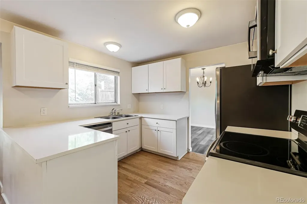 8239 Quay Drive Arvada CO 80003