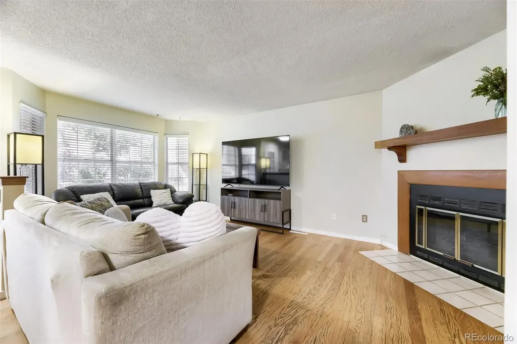 2036 S Balsam Street Lakewood CO 80227
