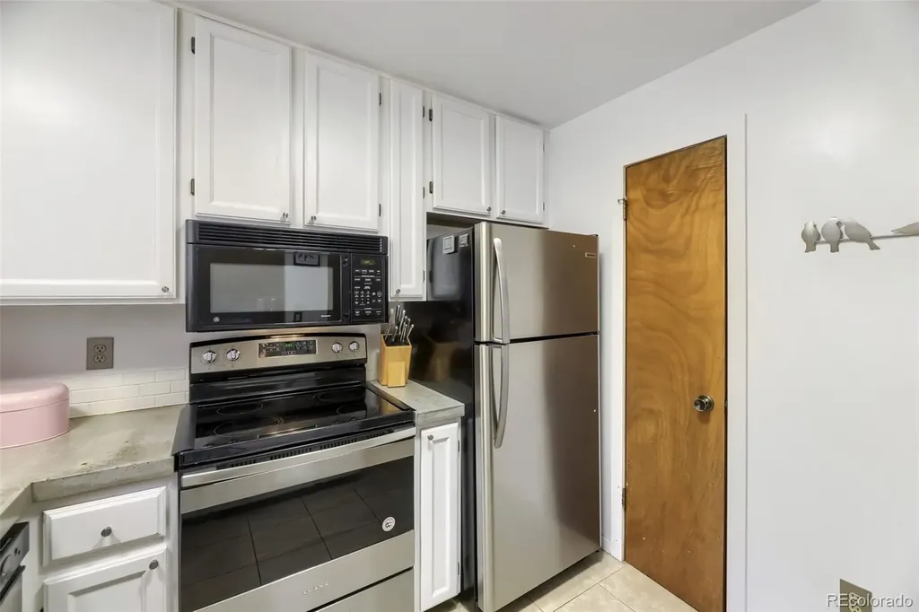 2036 S Balsam Street Lakewood CO 80227