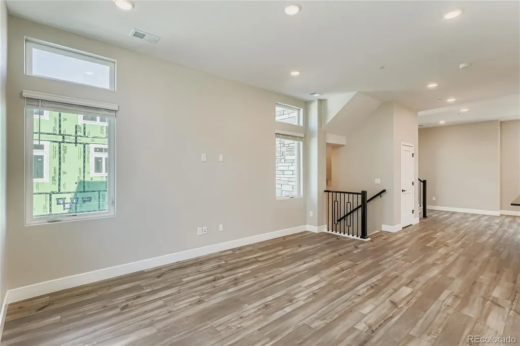 15527 W Washburn Drive Lakewood CO 80228