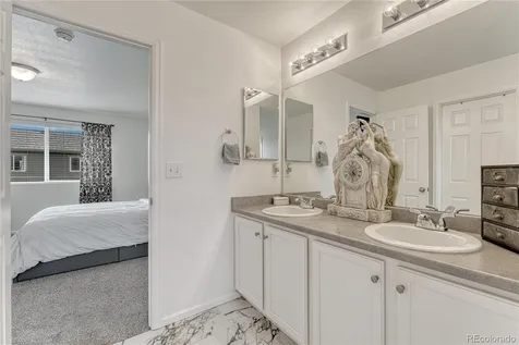 25586 E Maple Avenue Aurora CO 80018