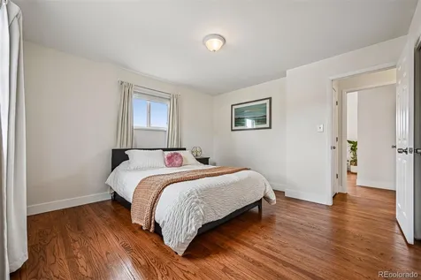 392 Zion Street Aurora CO 80011