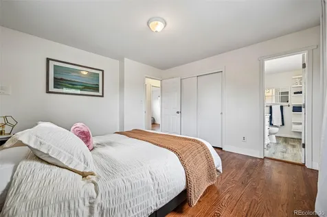 392 Zion Street Aurora CO 80011