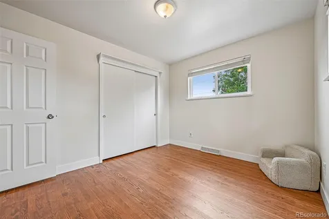 392 Zion Street Aurora CO 80011