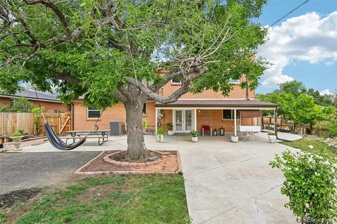 392 Zion Street Aurora CO 80011