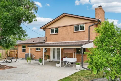 392 Zion Street Aurora CO 80011