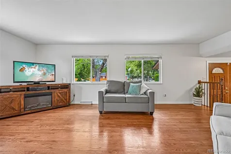 392 Zion Street Aurora CO 80011