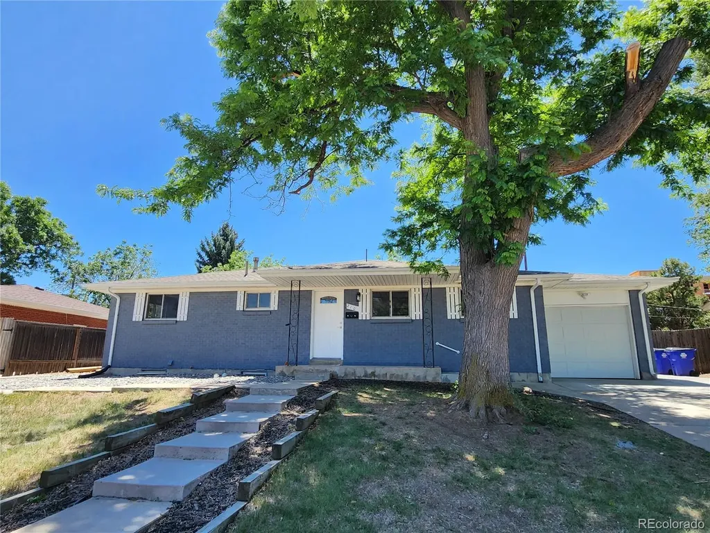 210 E Geddes Avenue Littleton CO 80122