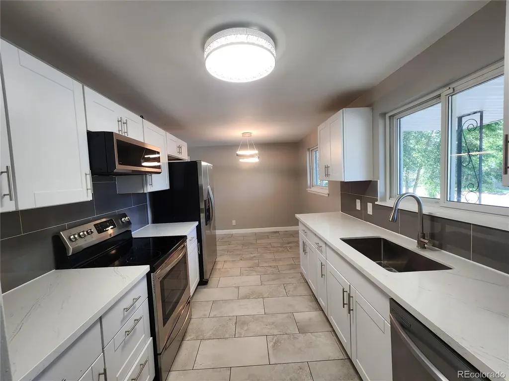 210 E Geddes Avenue Littleton CO 80122