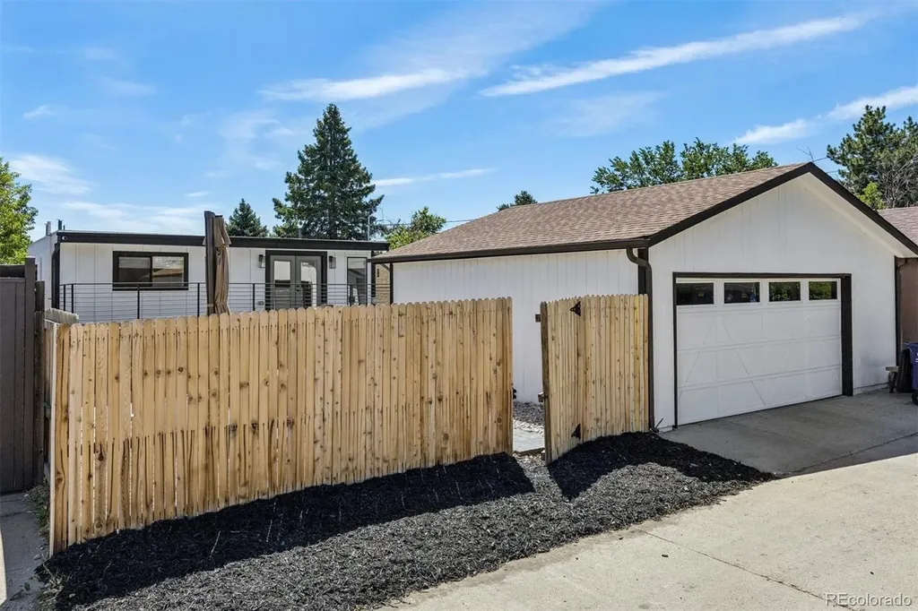 4565 Eliot Street Denver CO 80211
