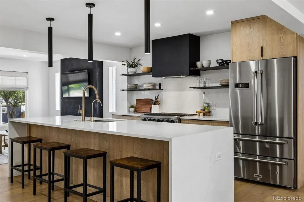 4565 Eliot Street Denver CO 80211