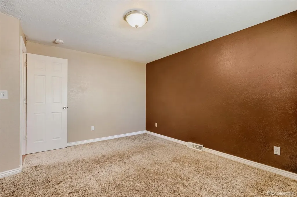 9321 W 104th Place Broomfield CO 80021
