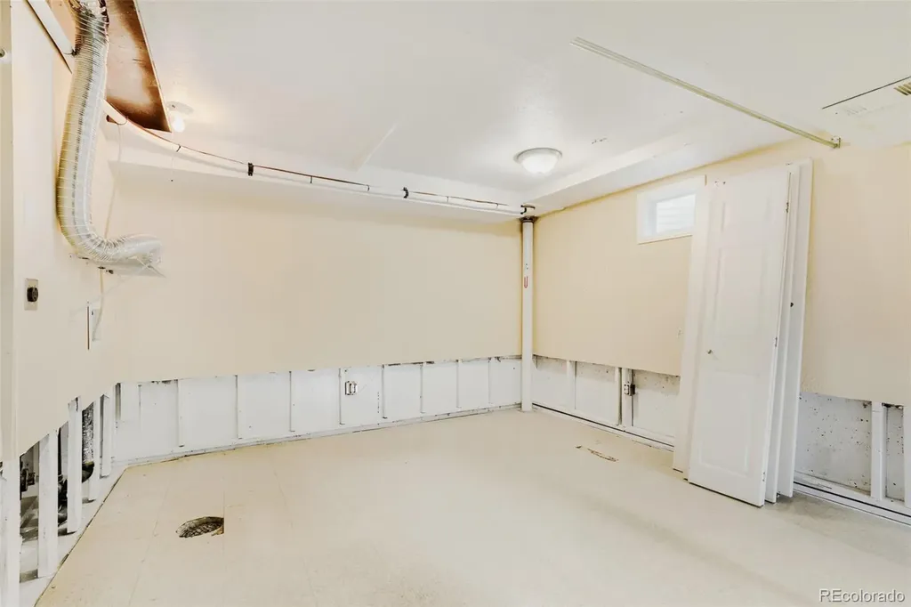 9321 W 104th Place Broomfield CO 80021