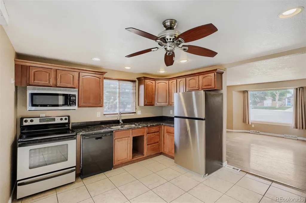 9321 W 104th Place Broomfield CO 80021