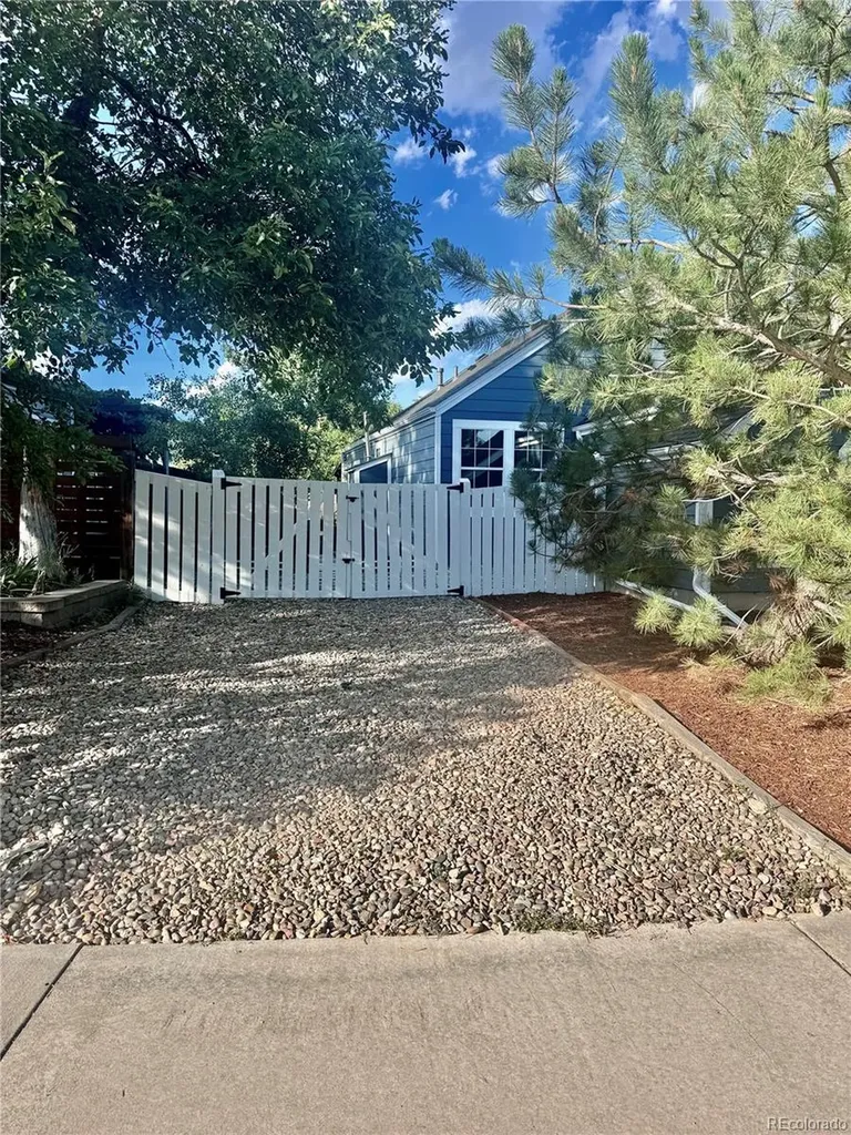 9633 W Elmhurst Place Littleton CO 80128