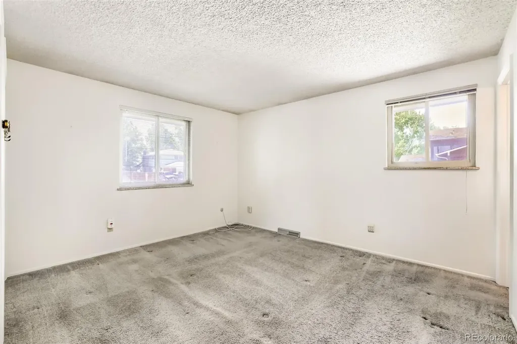 2190 S Flower Street Lakewood CO 80227