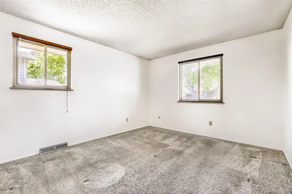 2190 S Flower Street Lakewood CO 80227