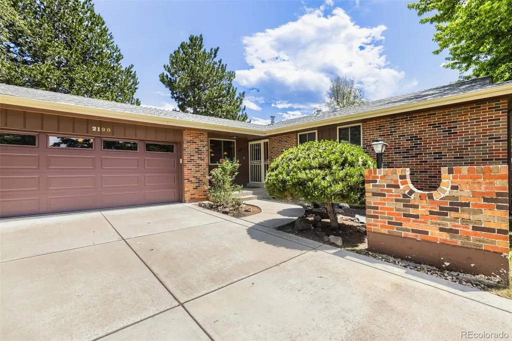 2190 S Flower Street Lakewood CO 80227