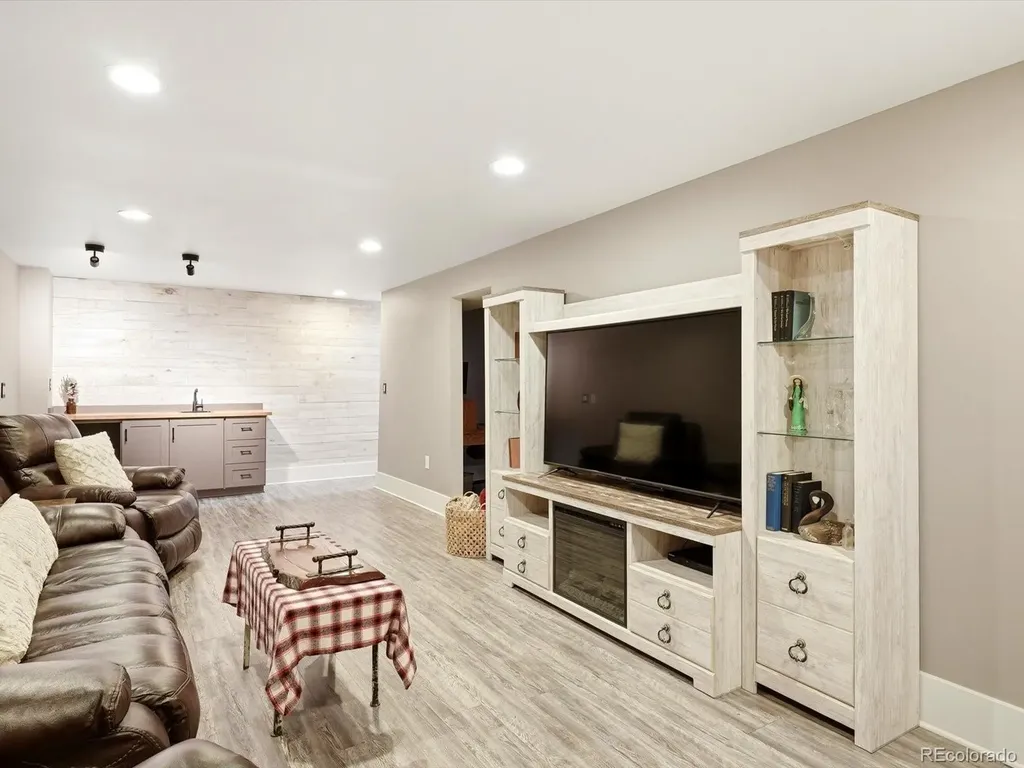 1700 S Irving Street Denver CO 80219