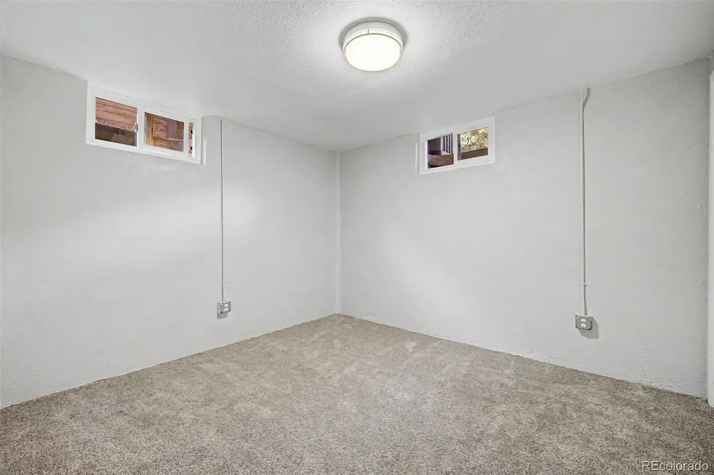 2960 S Corona Street Englewood CO 80113
