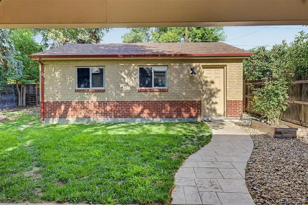 2960 S Corona Street Englewood CO 80113