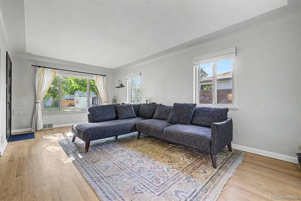 2960 S Corona Street Englewood CO 80113