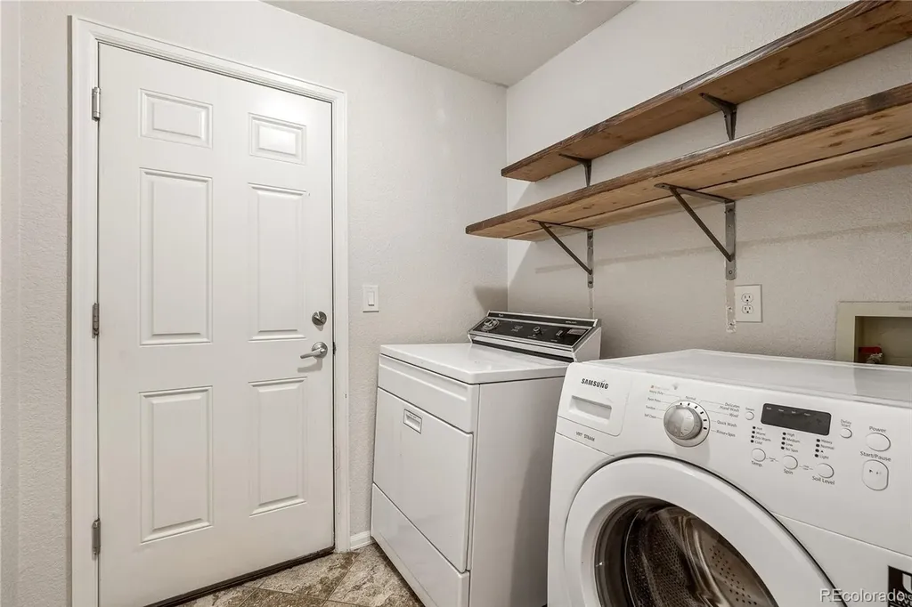 11054 W Caley Avenue Littleton CO 80127
