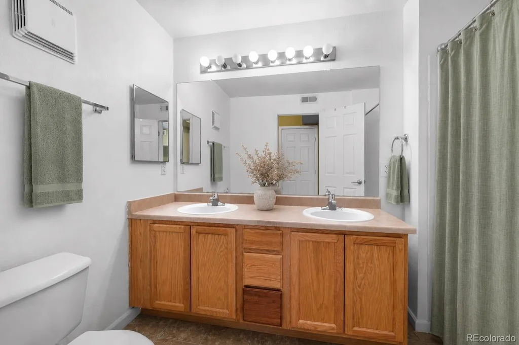 5763 N Gibralter Way Aurora CO 80019
