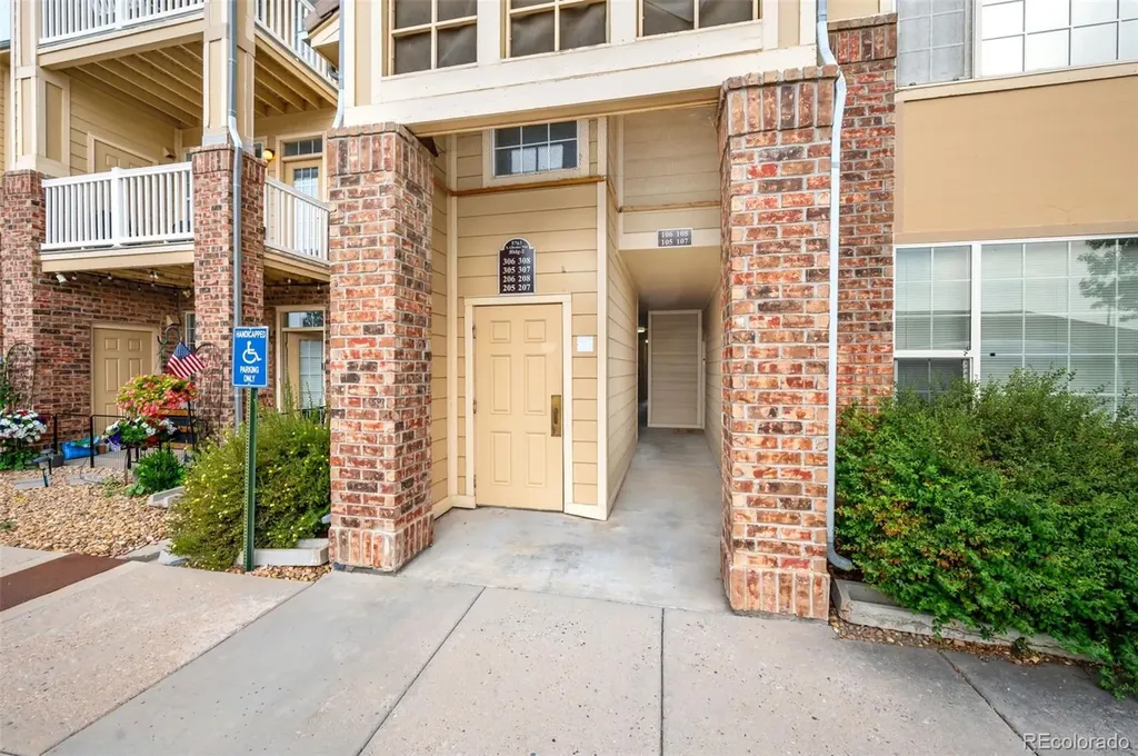 5763 N Gibralter Way Aurora CO 80019