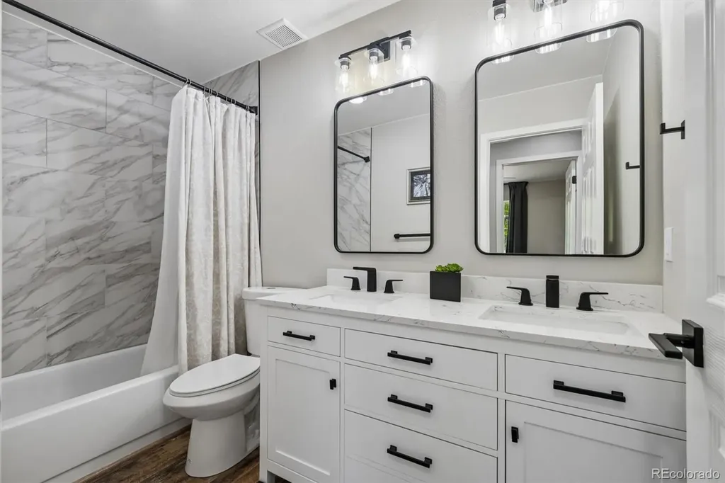 736 Northridge Road Highlands Ranch CO 80126