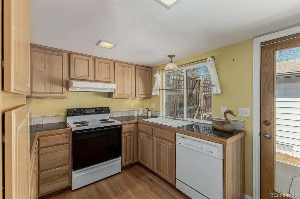3571 S Kittredge Street Aurora CO 80013